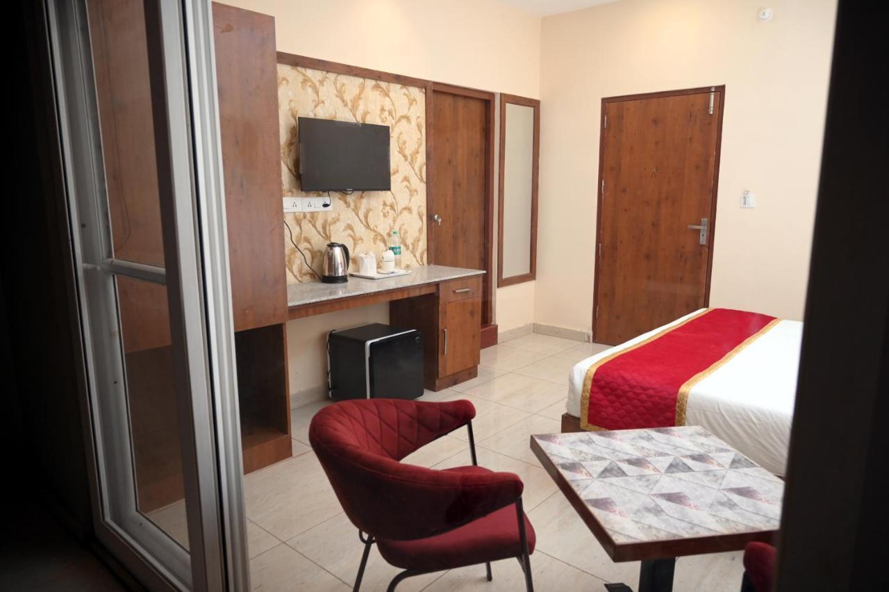 Hotel Singla Residency Kangra Exterior photo